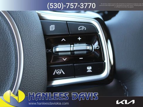 New 2026 Kia Carnival EX image 34