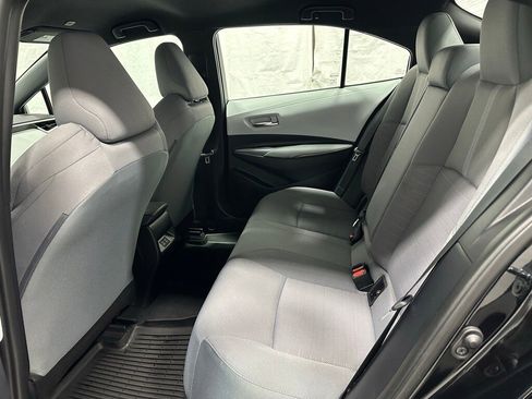 Used 2025 Toyota Corolla SE image 45