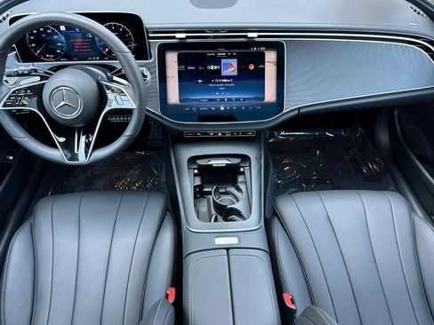 Used 2025 Mercedes-Benz E 450 4MATIC All-Terrain Wagon image 12