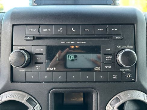 Used 2016 Jeep Wrangler Unlimited Sport image 18