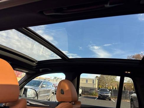 Used 2024 BMW X3 M40i w/ Premium Package image 11