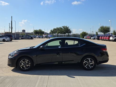 Used 2024 Nissan Sentra SV w/ All-Weather Package FWD image 7
