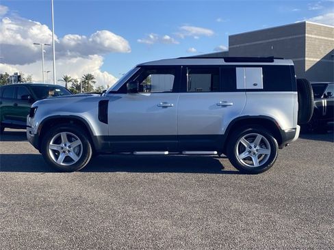 Used 2020 Land Rover Defender 110 SE image 31