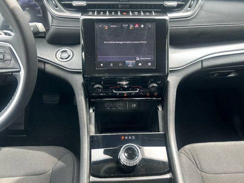 Used 2024 Jeep Grand Cherokee L Laredo AWD/4WD image 20