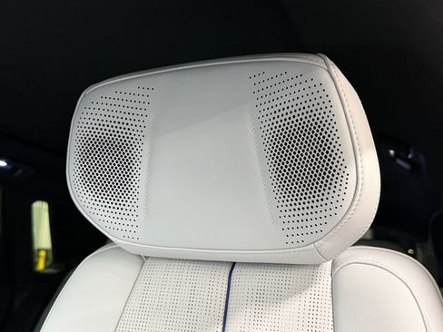 Certified 2024 Cadillac Lyriq Luxury RWD image 30