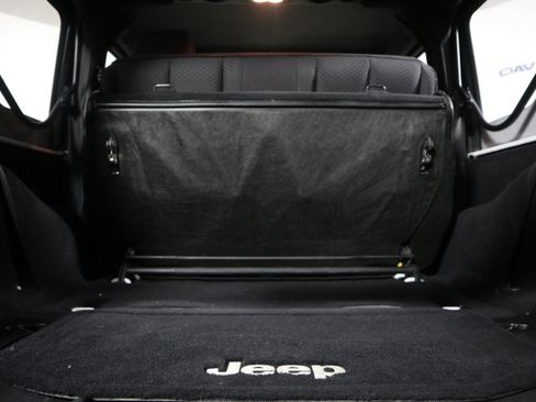 Used 2013 Jeep Wrangler Sport AWD/4WD image 8