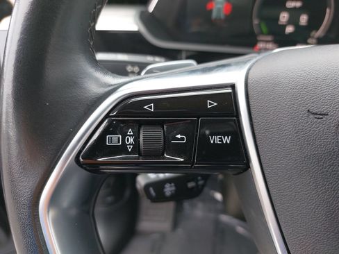 Used 2024 Audi Q8 e-tron Premium AWD/4WD image 17