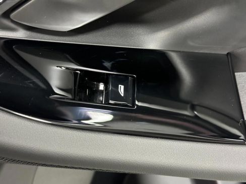 New 2026 BMW 540i xDrive w/ M Sport Package image 22