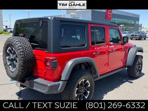 Used 2024 Jeep Wrangler Unlimited Rubicon 4xe AWD/4WD image 11