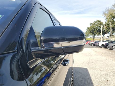 Used 2019 Lincoln Navigator Reserve image 4