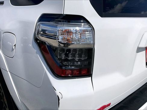 Used 2024 Toyota 4Runner SR5 Premium w/ Moonroof Package image 20