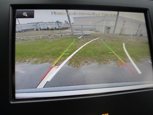 Used 2013 Lincoln MKZ Base image 33