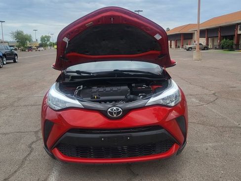 Used 2020 Toyota C-HR XLE image 33