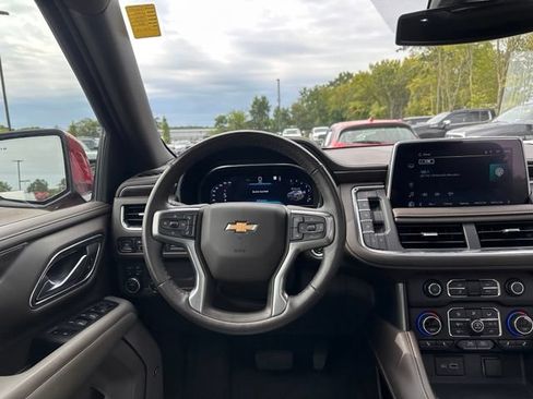 Used 2022 Chevrolet Tahoe LT w/ Luxury Package AWD/4WD image 22
