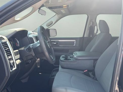 Used 2020 RAM 1500 Classic SLT RWD image 17