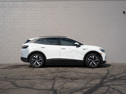 Used 2023 Volkswagen ID.4 Pro image 8