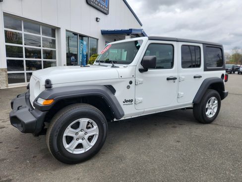 Used 2022 Jeep Wrangler Unlimited Sport AWD/4WD image 6