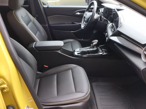 Certified 2024 Chevrolet Trax ACTIV w/ Sunroof Package image 38