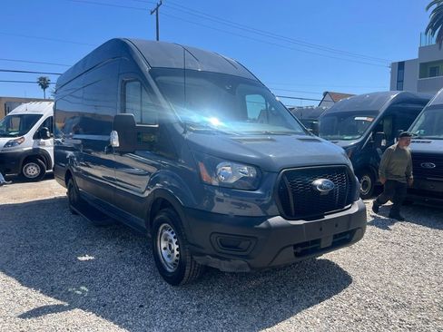 Used 2021 Ford Transit 250 148 High Roof Extended w/ Parcel Delivery Package image 3