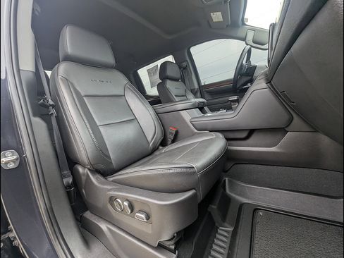 Used 2024 GMC Sierra 1500 Denali w/ Technology Package AWD/4WD image 18