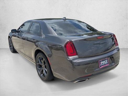Used 2023 Chrysler 300 Touring w/ Sport Appearance Package RWD image 8