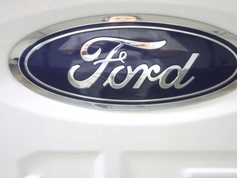 Used 2022 Ford F150 XLT w/ Trailer Tow Package image 13