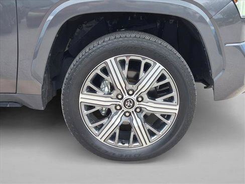Used 2024 Toyota Tundra Capstone AWD/4WD image 21