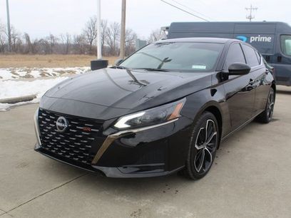 Used 2025 Nissan Altima 2.5 SR w/ SR Premium Package