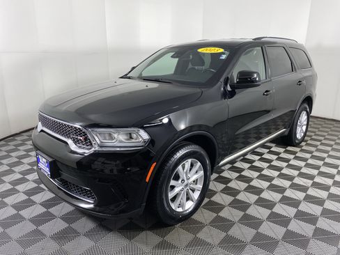 Used 2023 Dodge Durango SXT w/ Quick Order Package 2BK image 11