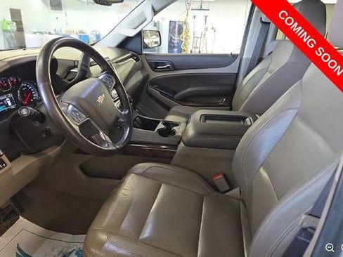 Used 2020 Chevrolet Suburban LT AWD/4WD image 7