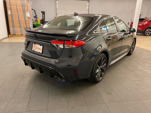 Used 2025 Toyota Corolla SE w/ SE Premium Package FWD image 9