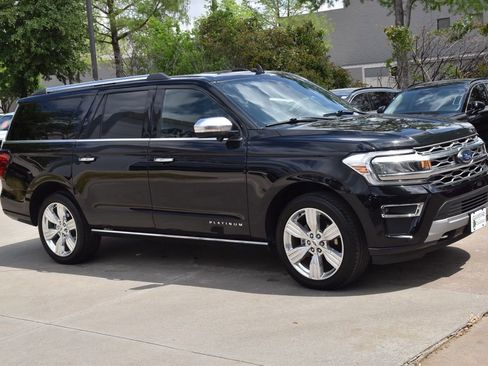 Used 2024 Ford Expedition Max Platinum AWD/4WD image 3