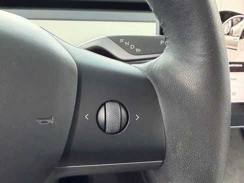 Used 2023 Tesla Model 3 Standard Range RWD image 17