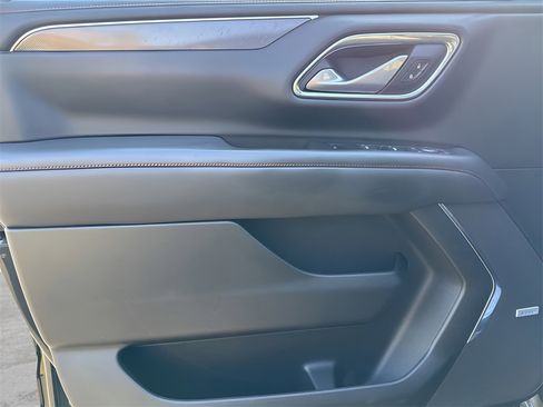 Used 2022 Chevrolet Tahoe RST image 23