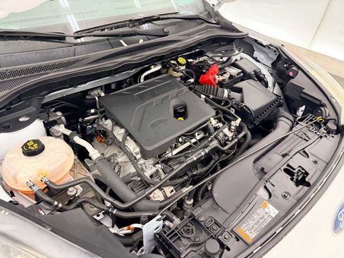 Used 2020 Ford Escape S image 15