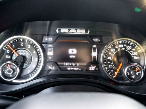 Used 2024 RAM 1500 Laramie image 21