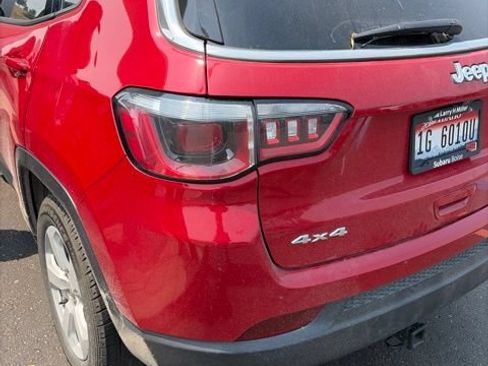 Used 2018 Jeep Compass Latitude w/ Popular Equipment Group AWD/4WD image 4