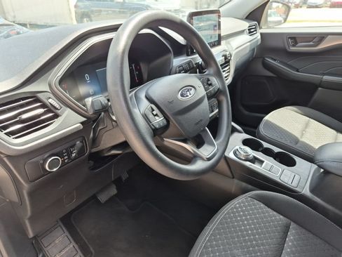 Used 2025 Ford Escape Active AWD/4WD image 7