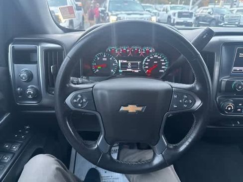 Used 2019 Chevrolet Silverado 1500 LT AWD/4WD image 17