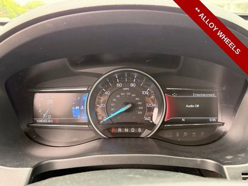 Used 2018 Ford Explorer XLT w/ Equipment Group 202A AWD/4WD image 22