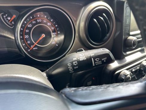 Used 2020 Jeep Wrangler Sport image 25