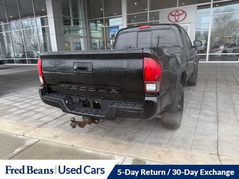 Used 2019 Toyota Tacoma SR w/ SX Package image 6