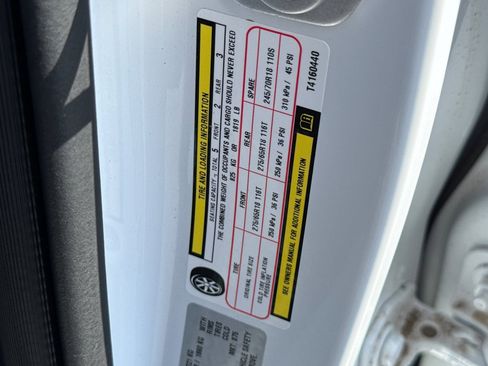 New 2026 RAM 1500 4x4 Crew Cab image 25