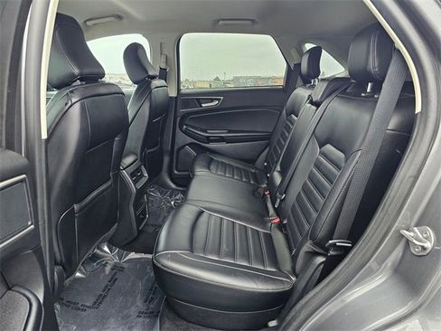 Used 2024 Ford Edge SEL image 13