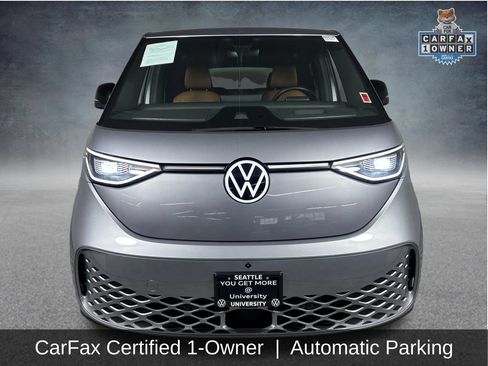 Used 2025 Volkswagen ID. Buzz Pro S Plus RWD image 2