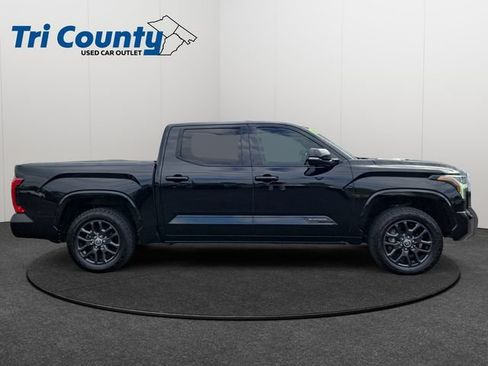 Used 2022 Toyota Tundra Platinum w/ Advanced Package AWD/4WD image 9