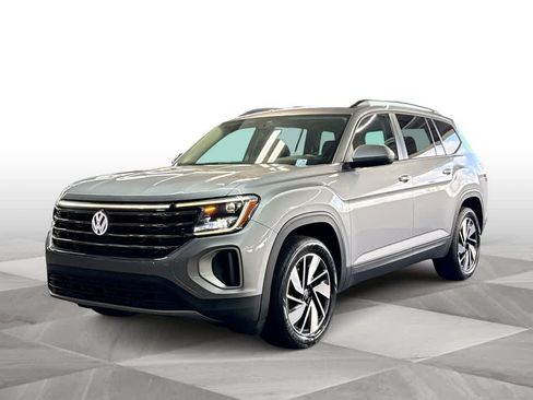 Certified 2024 Volkswagen Atlas SE FWD image 4