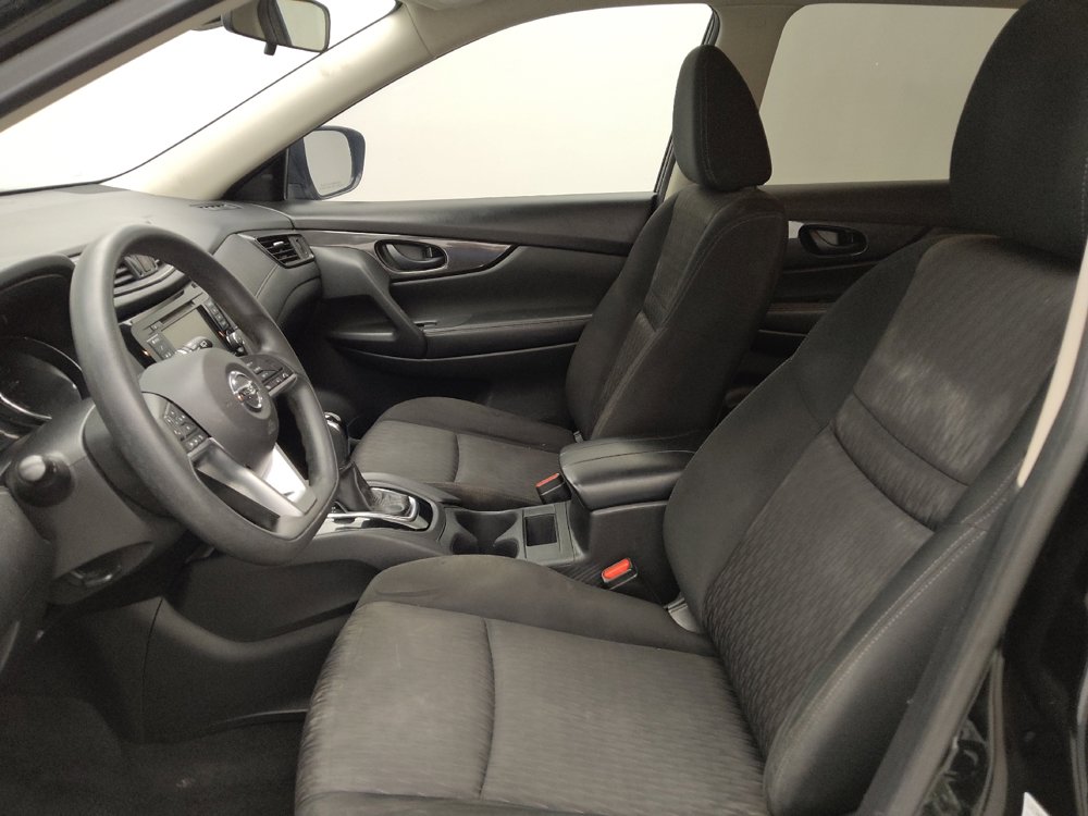 Used 2020 Nissan Rogue S FWD image 17