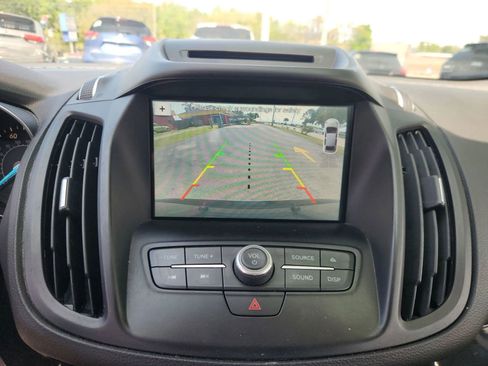 Used 2017 Ford Escape SE w/ Equipment Group 201A image 24