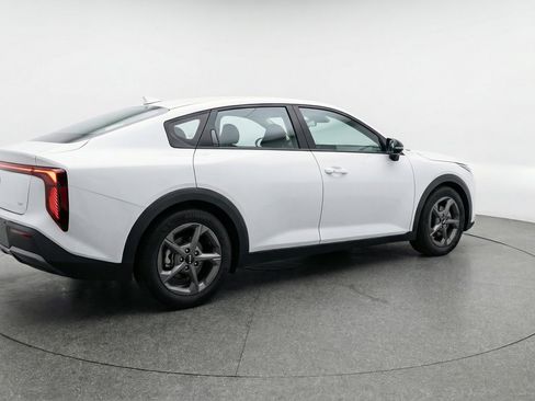 Used 2025 Kia K4 FWD image 9
